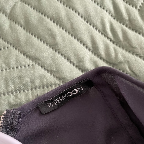 Elegant Gray Women's Top - Picture 2 of 6